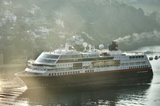 14 June 2023 - 06:49:40

----------------------
Cruise ship Maud arrives in Dartmouth